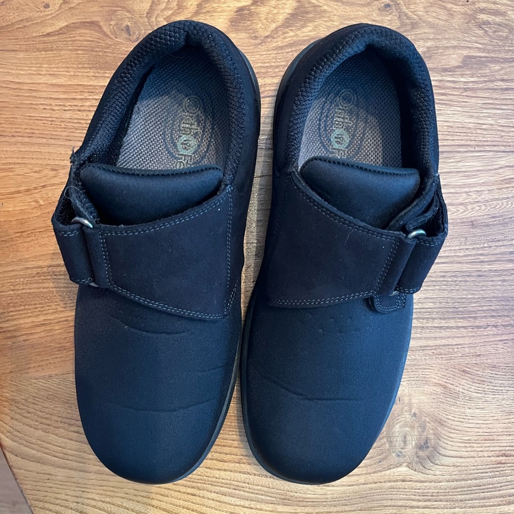 Orthofeet men’s wide size 9 shoes